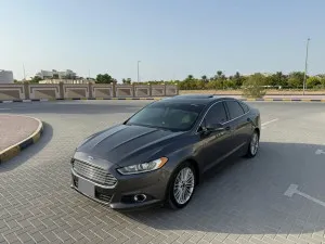 2016 فورد فيجن S