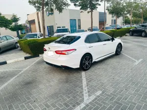 2019 Toyota Camry GLE