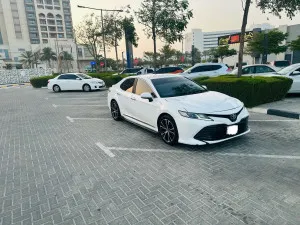 2019 Toyota Camry GLE