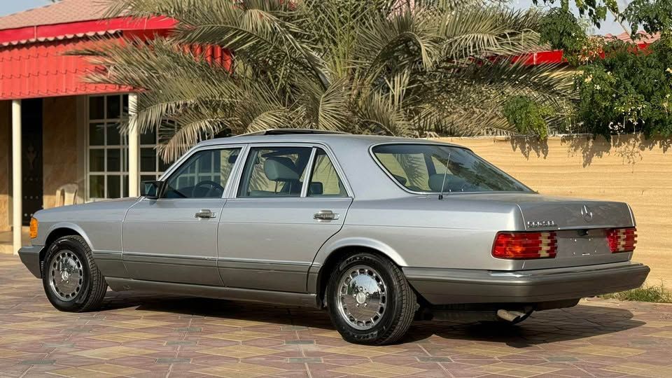 1991 Mercedes-Benz 500 560
