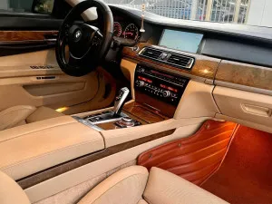 2010 بي أم دابليو الفئة - 7 750Li