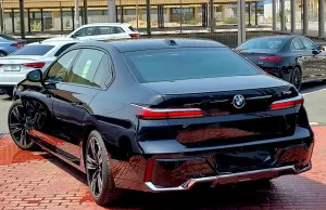 2026 بي أم دابليو الفئة - 7 740Li
