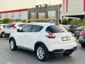 2015 نيسان جوك S