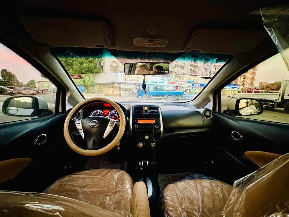 2014 Nissan Versa SV