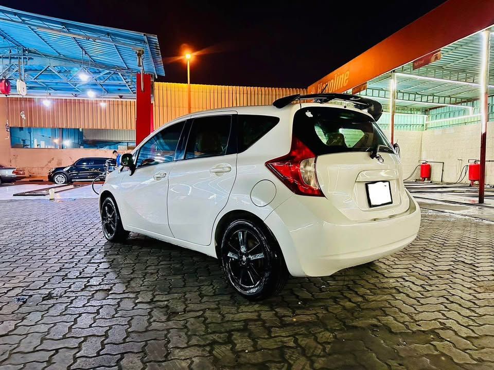 2014 Nissan Versa SV