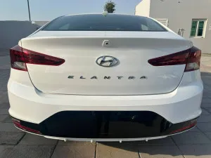 2020 هيونداي النترا SE