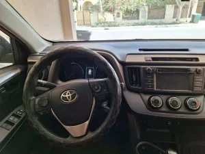 2017 تويوتا راف ٤ LE
