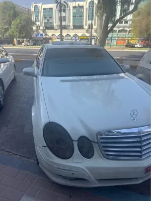 2009 Mercedes-Benz E-Class E200