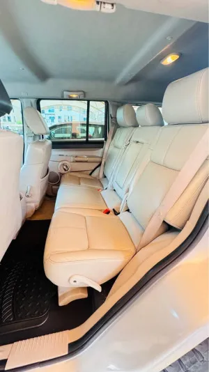 2007 جييب كوماندر Limited