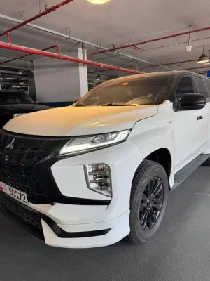 2021 ميتسوبيشي مونتيرو Limited