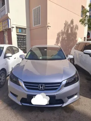 2013 هوندا أكورد EX