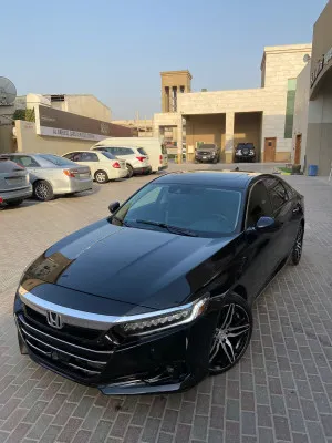 2022 هوندا أكورد DX