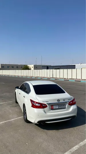 2017 نيسان آلتيما S