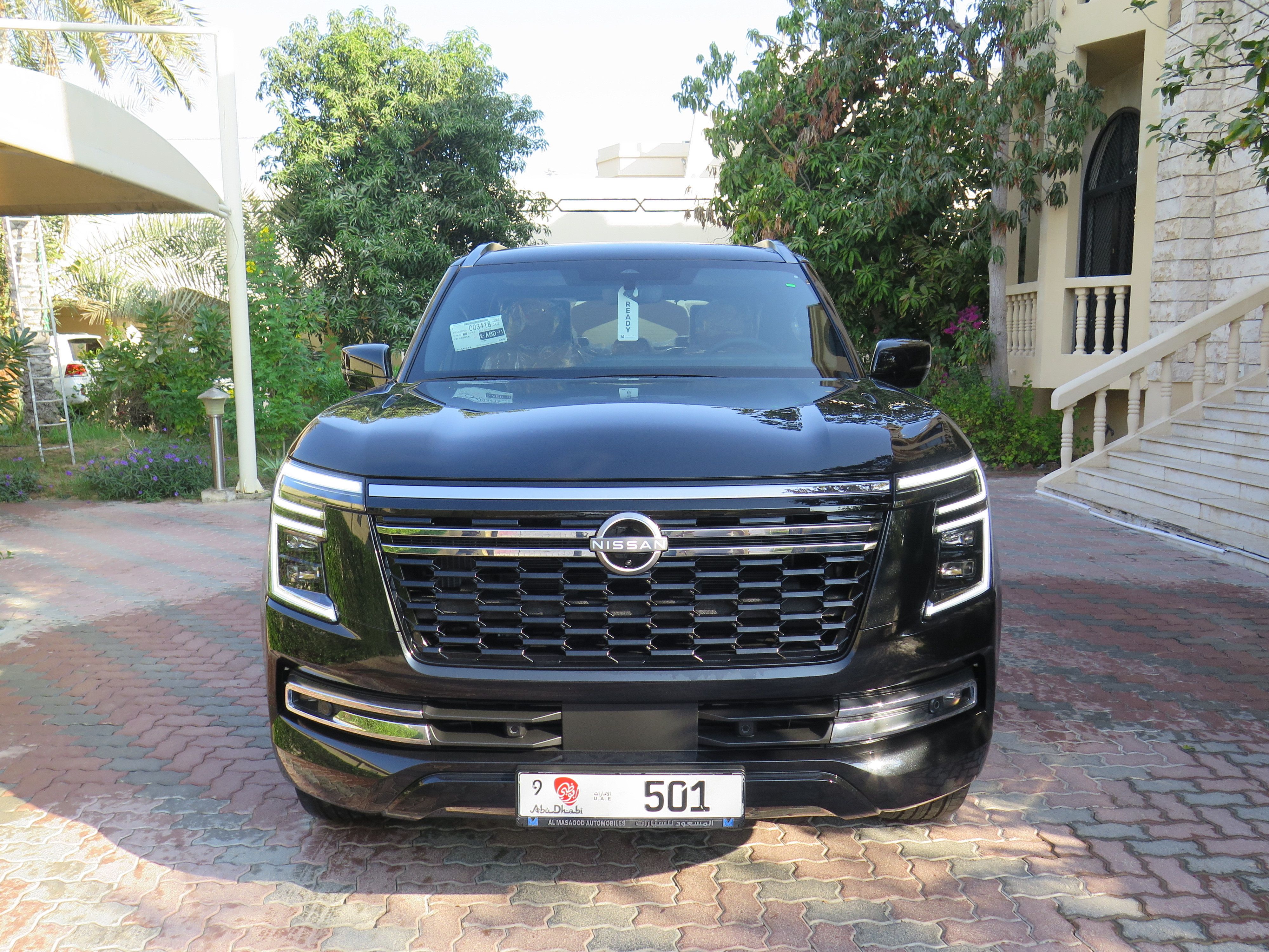 2025 Nissan Patrol LE Platinum city