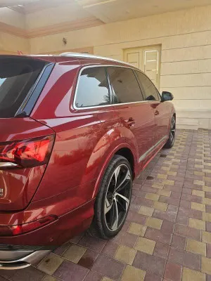 2020 Audi Q7 Premium Plus