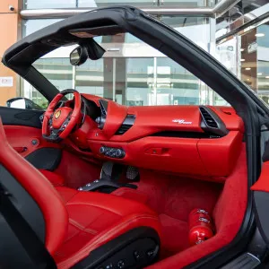2018 فيراري 488 Spider
