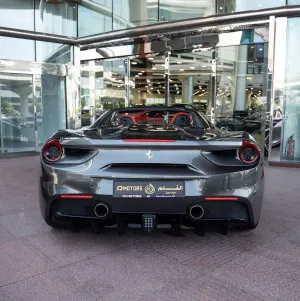 2018 فيراري 488 Spider
