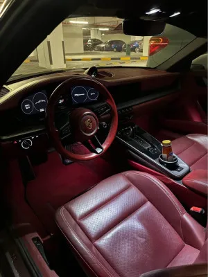 2021 بورش 911 كاريرا Carrera