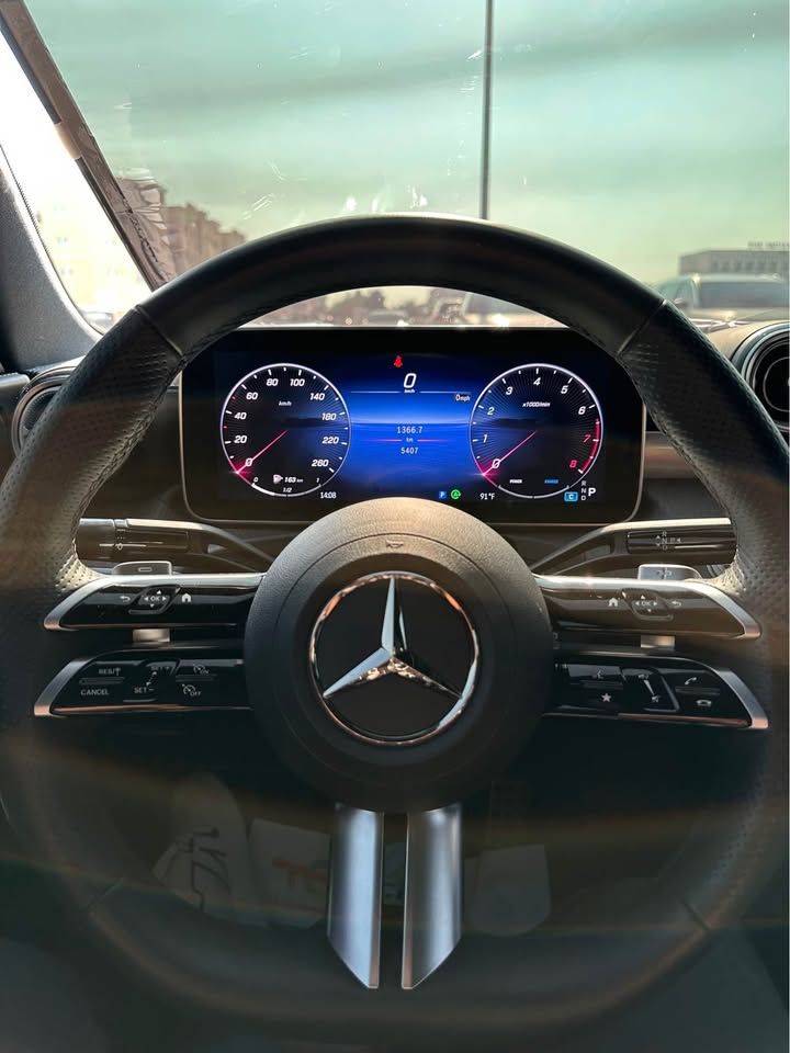 2023 مرسيدس-بنز آلفئة - C C300