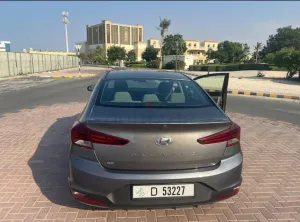 2020 هيونداي النترا SE