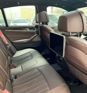 2023 BMW 5-Series 540i