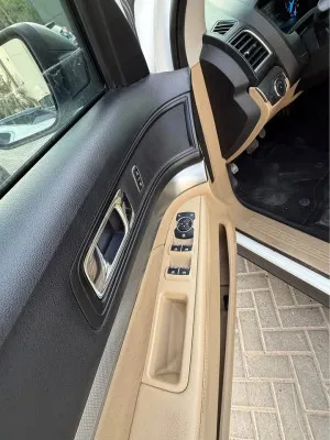 2016 فورد اكسبلورر Limited
