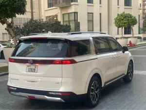 2021 كيا كارنفال LX