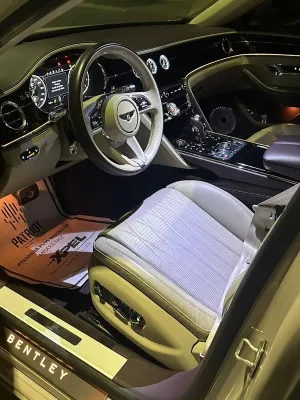 2022 Bentley Continental Flying Spur Hybrid Mulliner