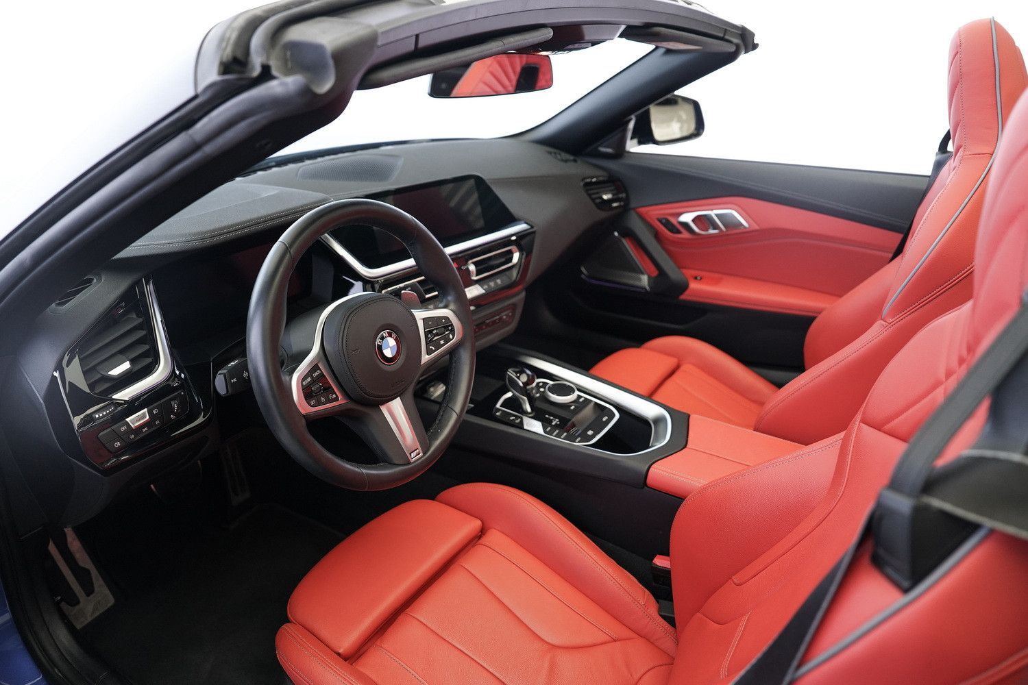2023 بي أم دابليو زد 4 sDrive 28i