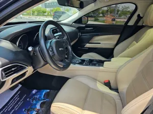 2016 Jaguar XE 25t