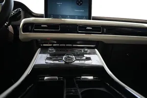 2023 لينكولن نافيجيتور Black Label L