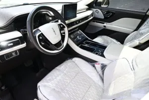 2023 لينكولن نافيجيتور Black Label L