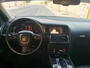 2007 اودي كيو٧ Prestige