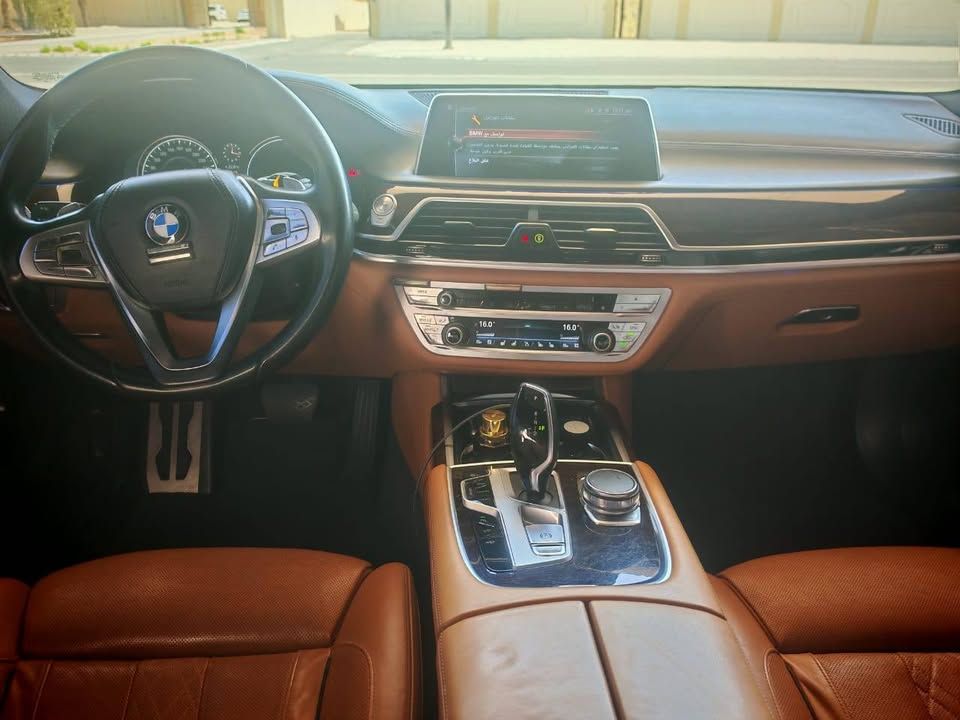 2016 BMW 7-Series 740i