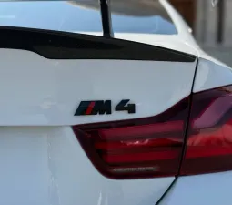 2018 بي أم دابليو ام ٤ Standard