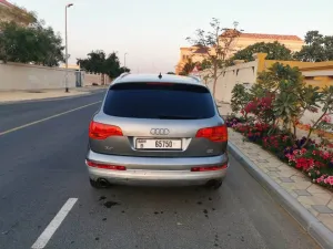 2007 اودي كيو٧ Prestige