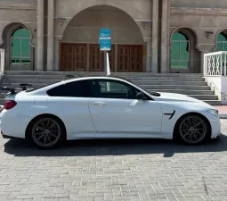 2018 بي أم دابليو ام ٤ Standard