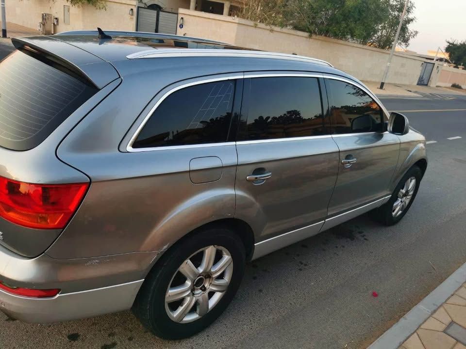 2007 اودي كيو٧ Prestige