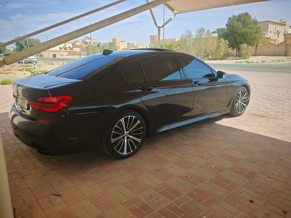 2016 BMW 7-Series 740i