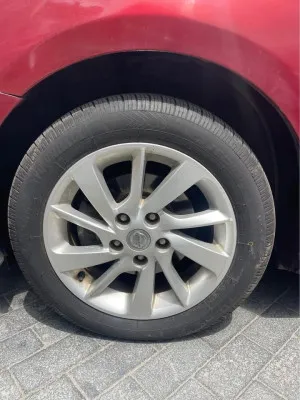 2014 Nissan Tiida SE