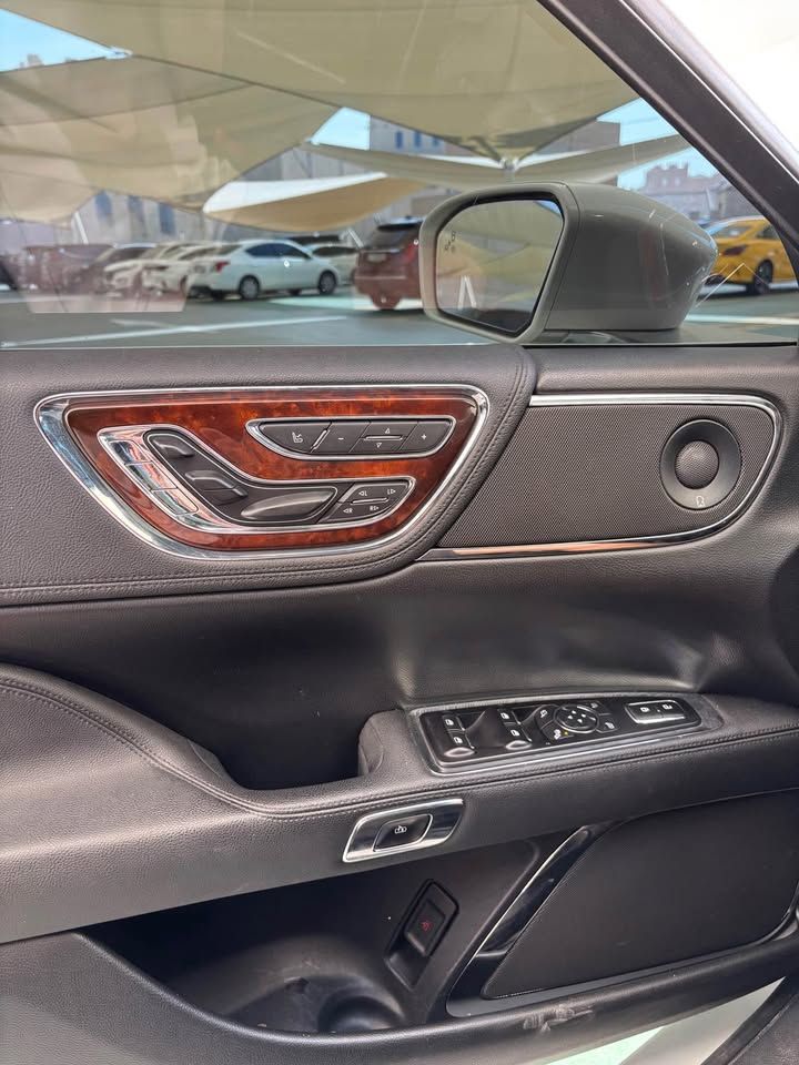 2020 Lincoln Continential Reserve