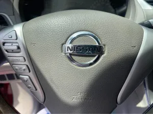 2014 Nissan Tiida SE