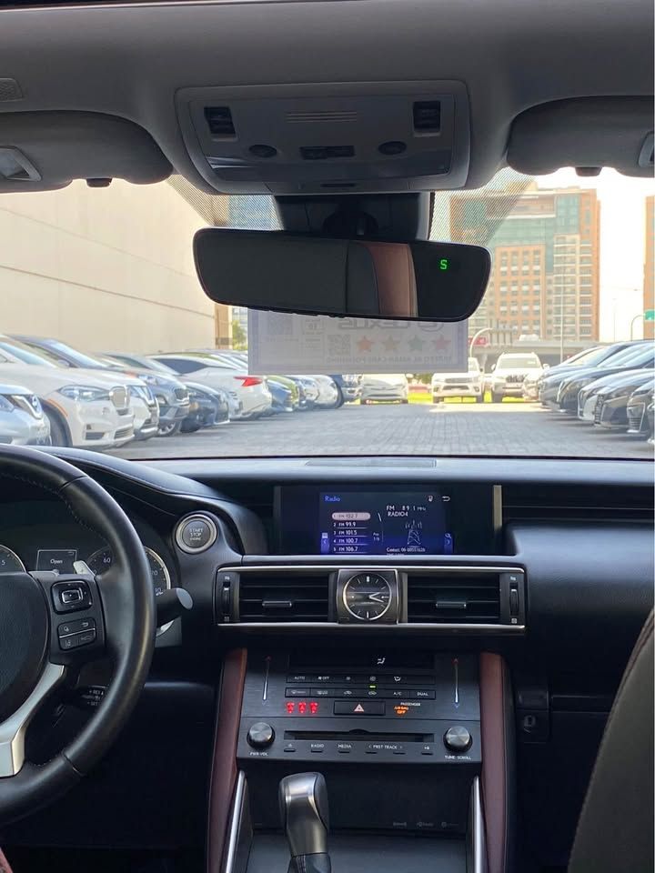 2019 Lexus IS IS 300