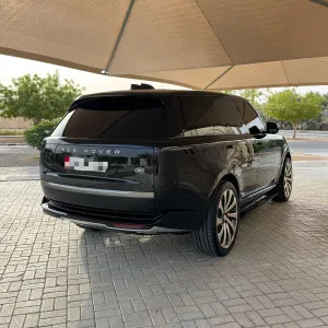 2023 Land Rover Range Rover SE