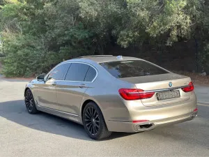 2017 بي أم دابليو الفئة - 7 730LI