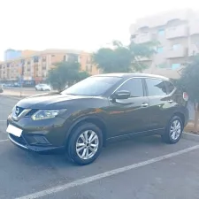 2015 نيسان اكس تريل ST-L