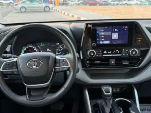 2023 تويوتا هايلاندر Hybrid VXR