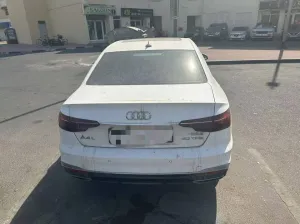 2021 اودي آي ٤ 40 TFSI