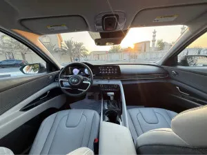 2025 هيونداي النترا Limited