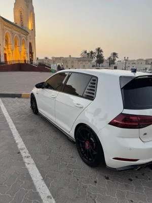 2018 فولجس فاجن جولف R